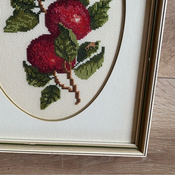 Vintage Needlepoint Apple portrait wall hanging handmade crewel - Picture 3 of 5